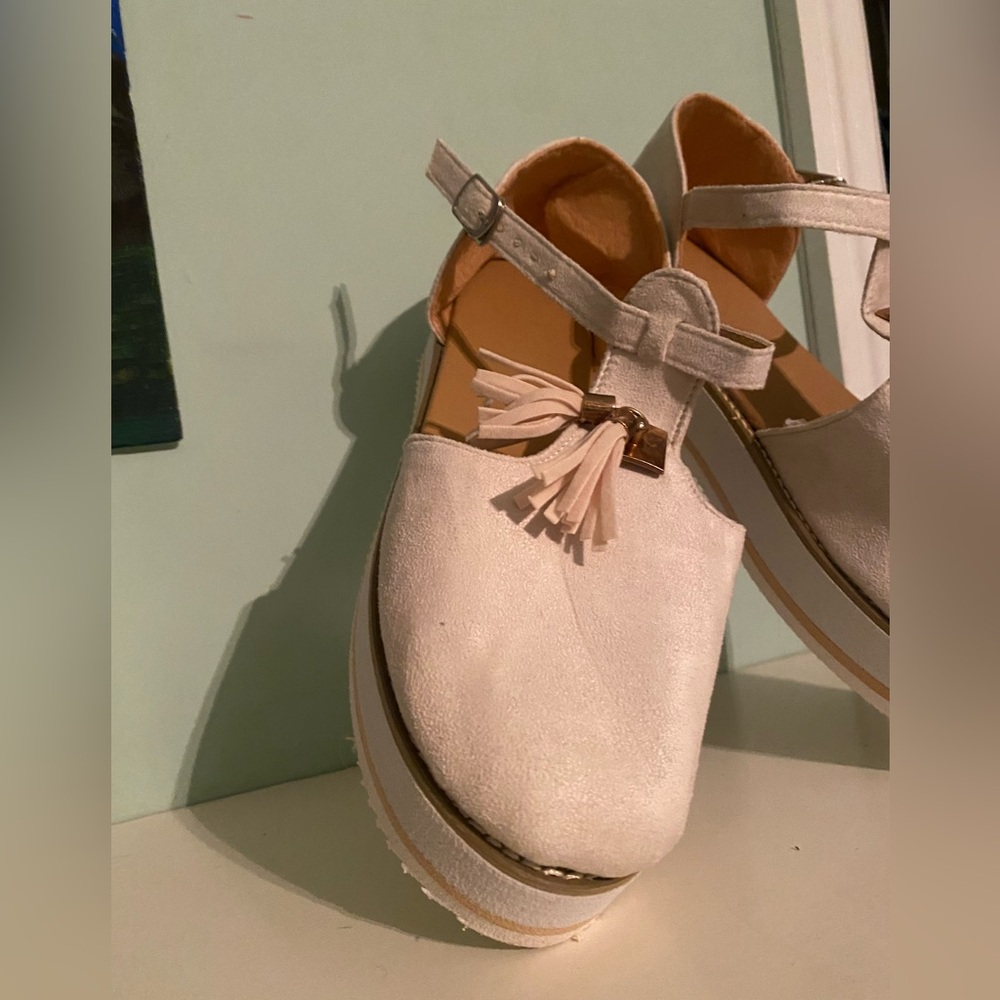 Sandals - Picture 13 of 15